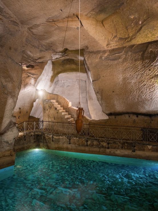 Napoli Sotterranea, a millennium-old secret beneath the city, is a mysterious place of caves and cisterns that narrates the history of Naples. Today, it is one of the city's most fascinating attractions, a hidden treasure ready to amaze anyone who ventures below the surface.